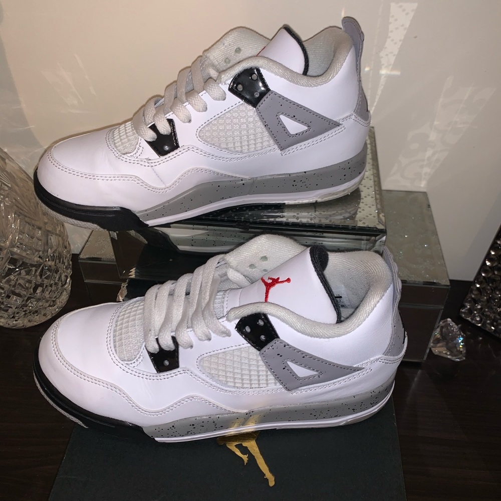 Jordan 4 Retro White/Black Red-Black